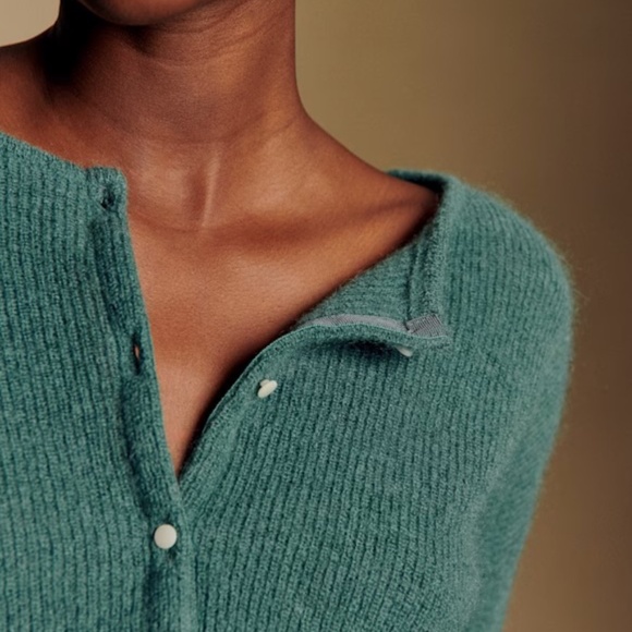 NWT Sezane Gaspard Cardigan in Sage Never Worn M - Picture 3 of 6
